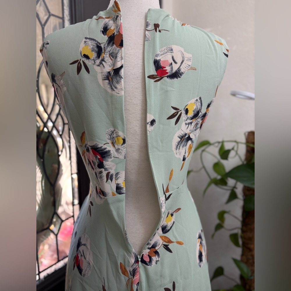 Lauren Ralph Lauren Black Label Floral Bubble Crepe Dress | Size 4 - Picture 7 of 11